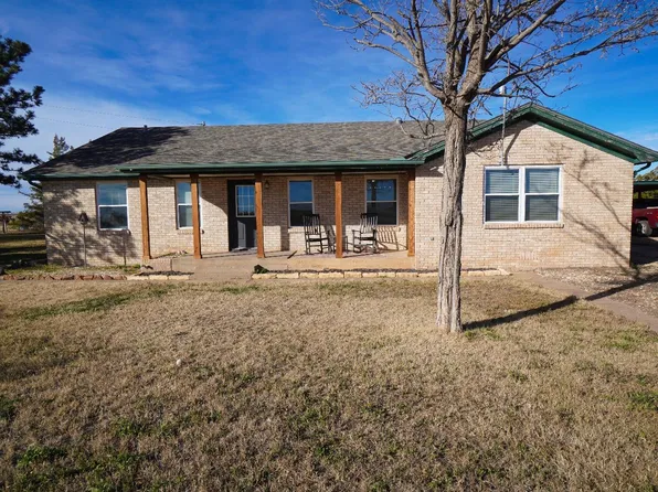 720 County Road L, Plainview, TX 79072