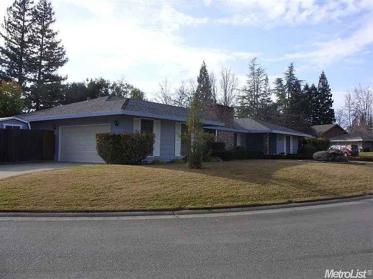 131 Gold Creek Cir photo 1