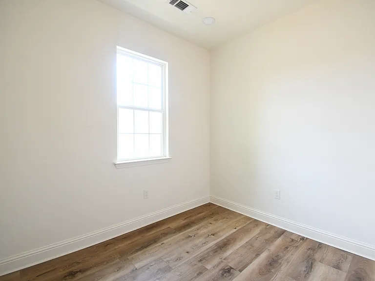 740 Thayer St #2B — Photo 16