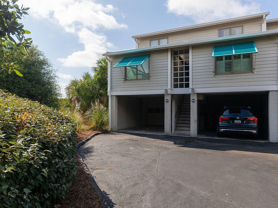 1st image of 37 Beach Club Villas Ct