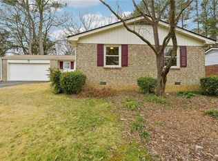 680 Hillandale Cir SW, Marietta, GA 30064