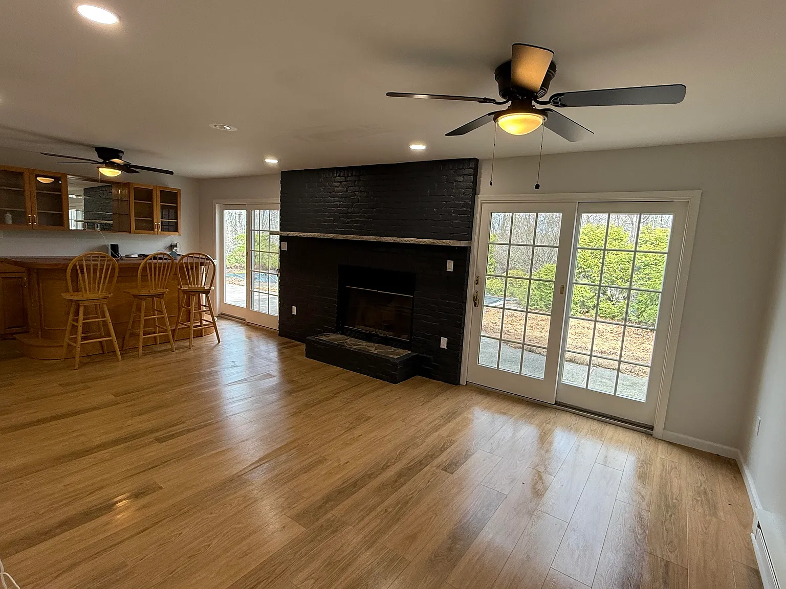 3 bed, 2.5 bath, 2000 sqft, $2,500 — Photo 3