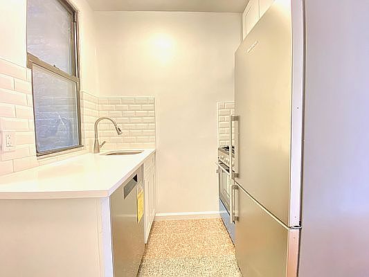 5th image of 334 E 82nd St #4SE