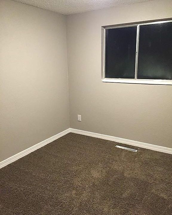 1st image of 3104 Greenbriar Ave