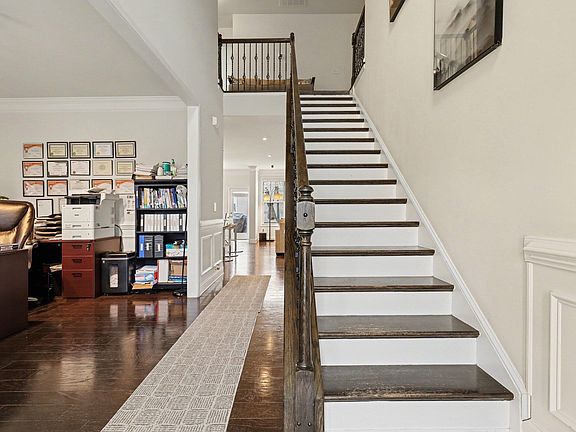 5th image of 7471 Randshire Way