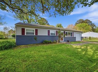 2833 Country Club Dr, Suffolk, VA 23435