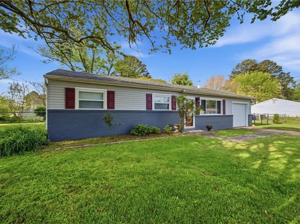 2833 Country Club Dr, Suffolk, VA 23435