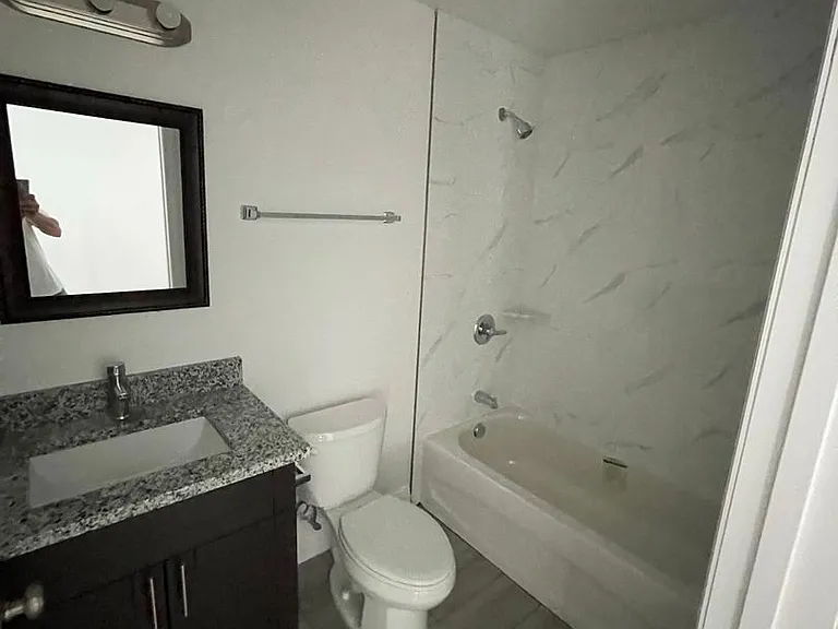 8417 N Seminole Ave — Photo 15