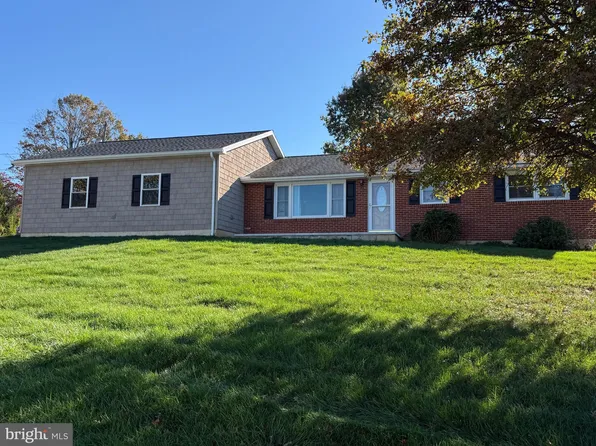 101 Nace St, Millerstown, PA 17062