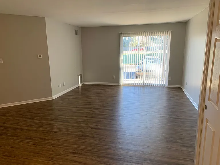 Garden Pointe Apartments — Photo 48