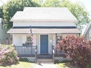 7 Oniska St, Warwick, RI 02889