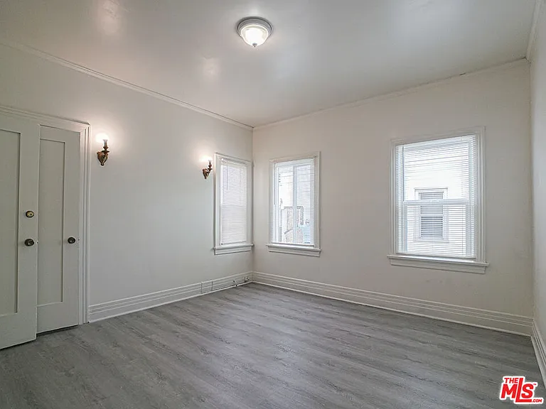 109 S Berendo St #2 — Photo 18
