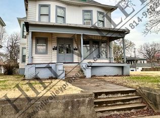 722 S 5th St, Terre Haute, IN 47807