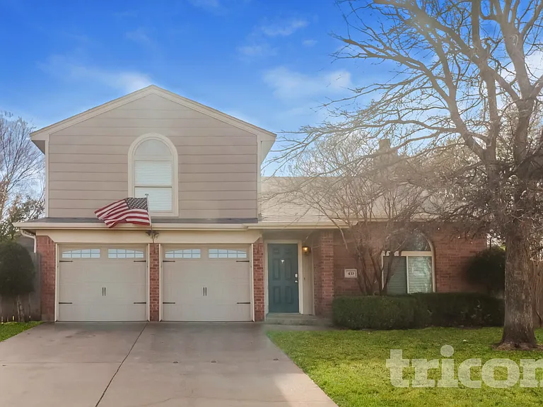 433 Candlestick Trl — Photo 1