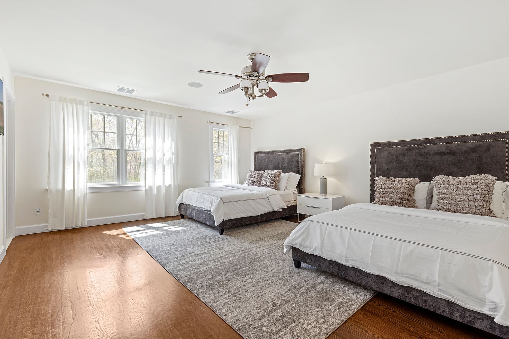  Guest Suite 5 / Bedroom 6 
