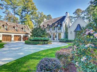805 Pinehurst Dr, Chapel Hill, NC 27517