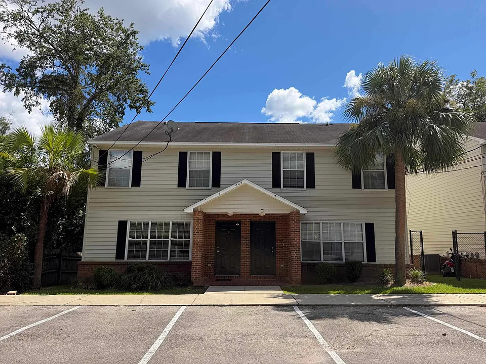845 W Georgia St #2