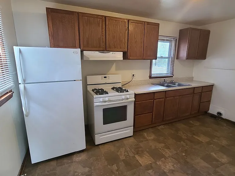 1224 Downtain St — Photo 4