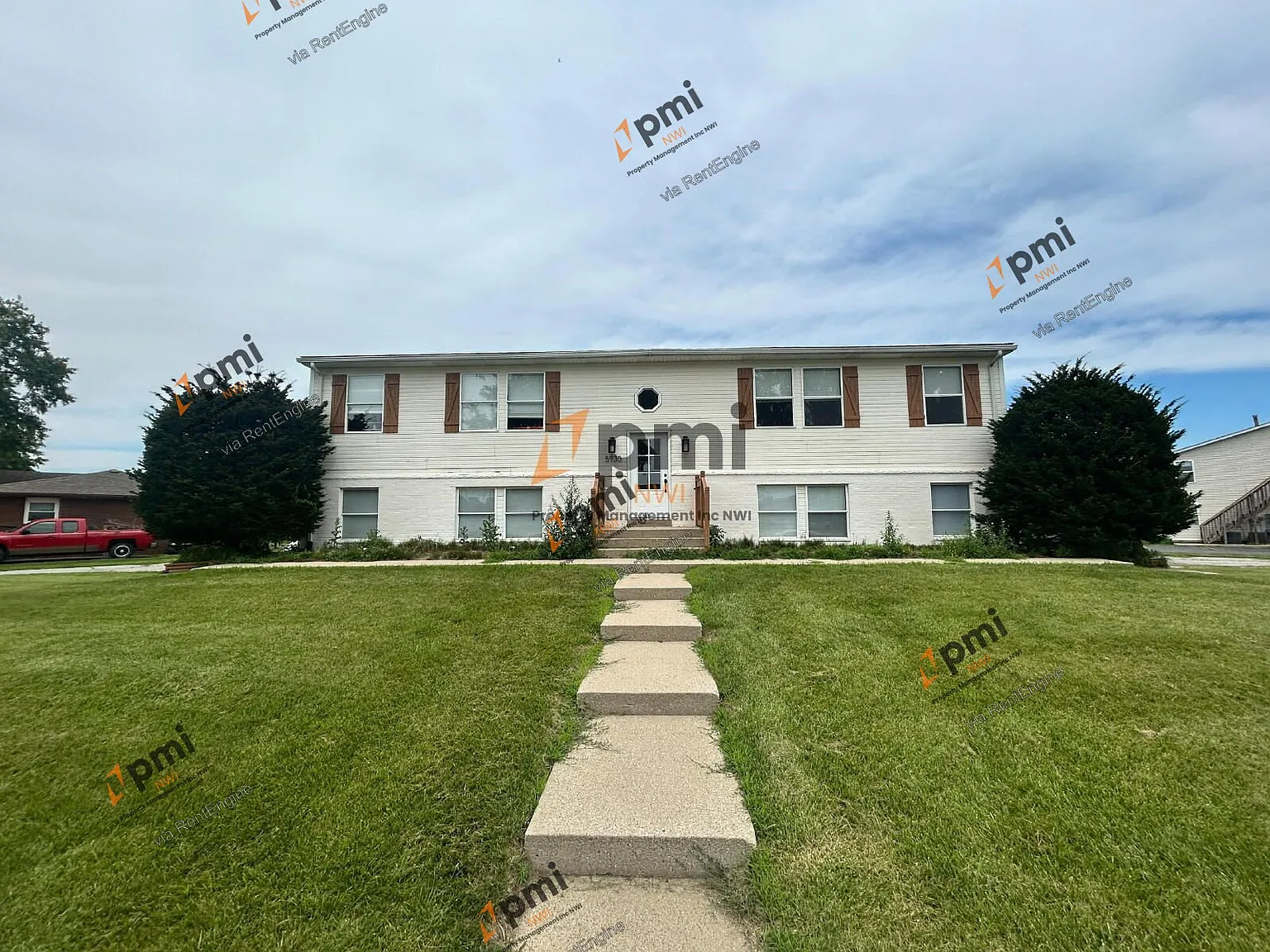 2 bed, 1.0 bath, 1025 sqft, $1,350 — Photo 1