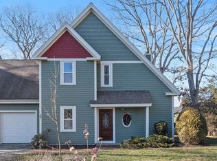 8 Seawinds Ter, Westerly, RI 02891