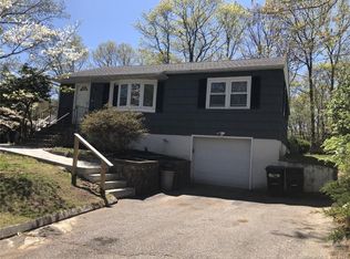 70 Cedar Ln, Wolcott, CT 06716