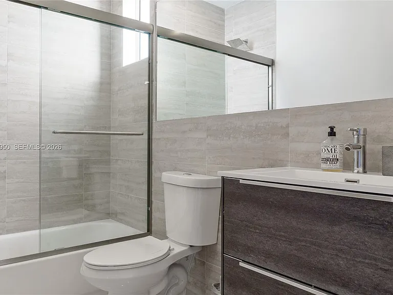 2889 SW 33rd Ave #2889 — Photo 5