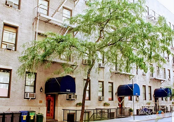 Rented by Oxford Property Group | media 36