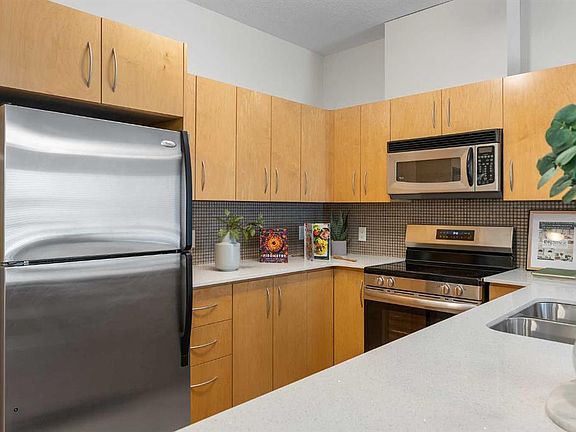 4th image of 69 W Springborough Ct SW #125