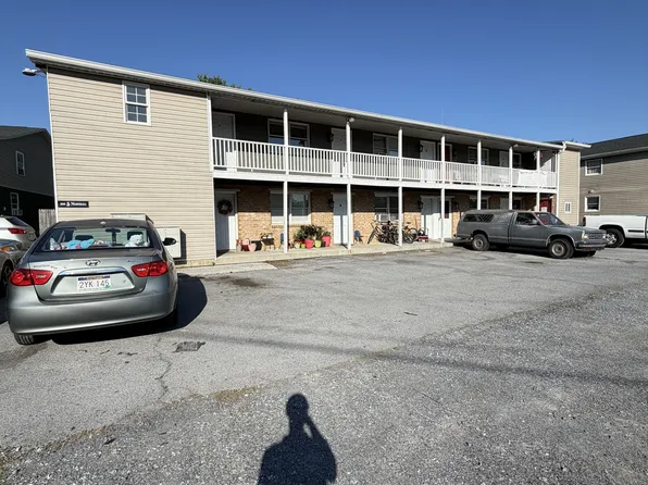 300 S Marshall St APT 9, Ranson, WV 25438