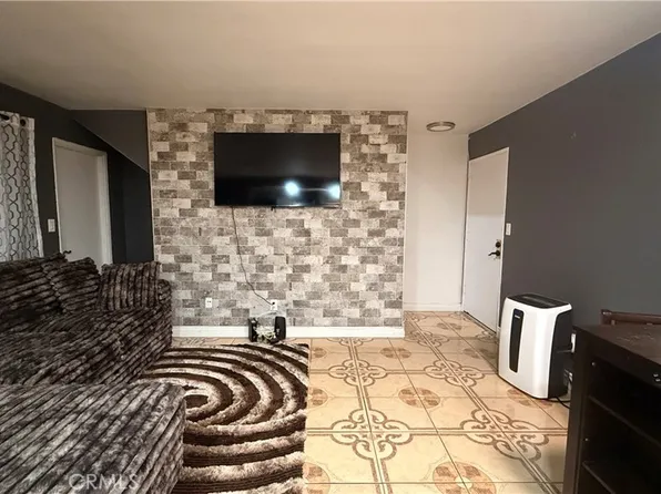 7904 Laurel Canyon Blvd Unit 12, North Hollywood, CA 91605