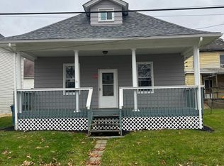 1276 Hindmarch St, Crescent, PA 15046