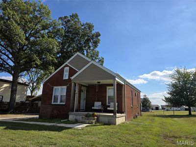 360 E Cherry St, Hoyleton, IL, 62803