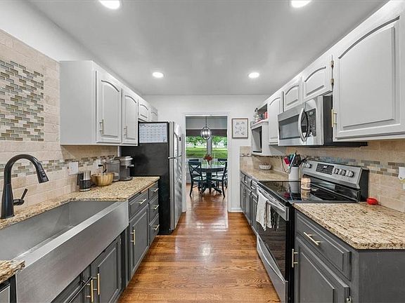 5th image of 1505 NE 64th Ter