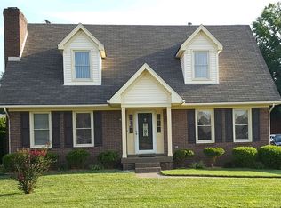 7407 Jonathan Way, Louisville, KY 40228