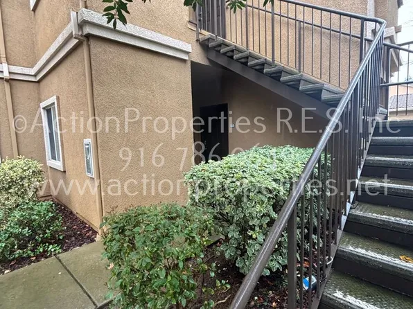 501 Gibson Dr APT 1914, Roseville, CA 95678