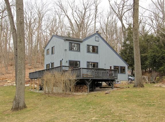 5th image of 8 Franklin Dr