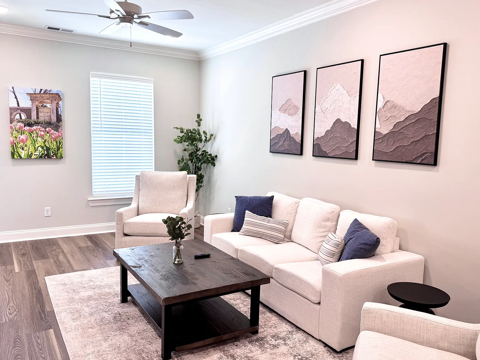3 bed, 1620 sqft, $3,000 — Photo 2