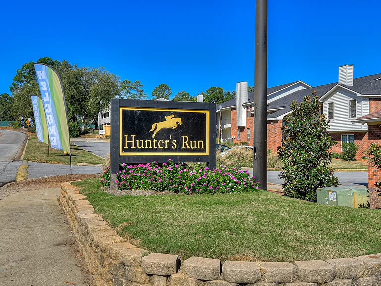Hunters Run Apartments — Photo 36