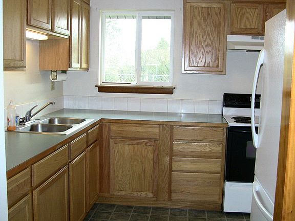 4th image of 10521 Earley Ave SW