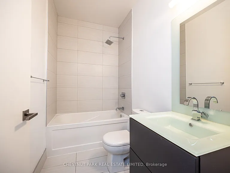 111 Saint Clair Ave W #416 — Photo 24