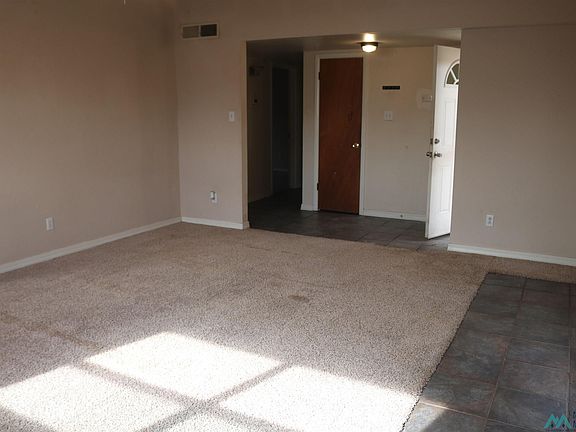4th image of 209 Circle Dr