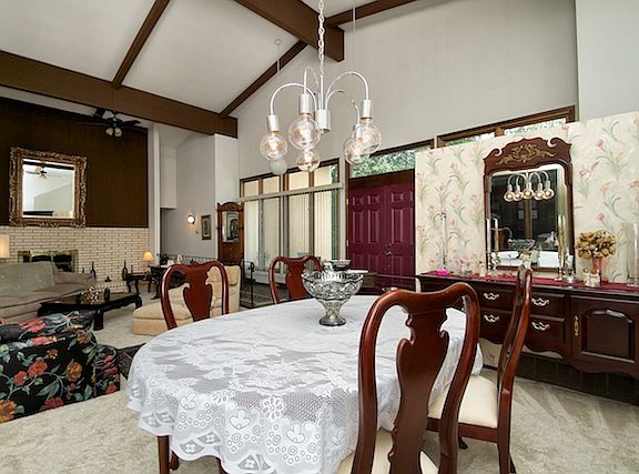 2nd image of 937 Cliffwood Ln