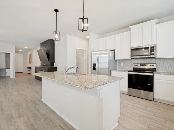 5956 Hopkins Dr, Providence Village, TX 76227