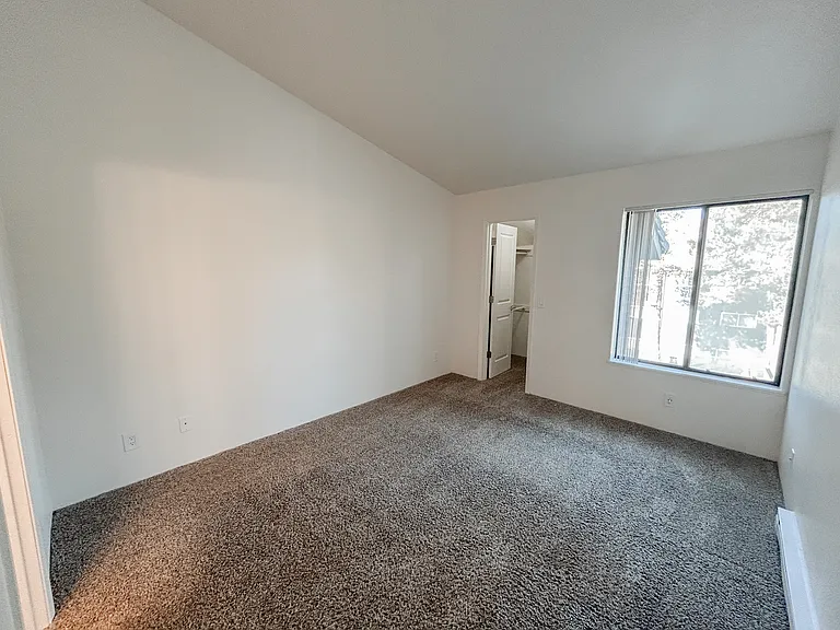 Stone Creek Apartments Beaverton — Photo 102