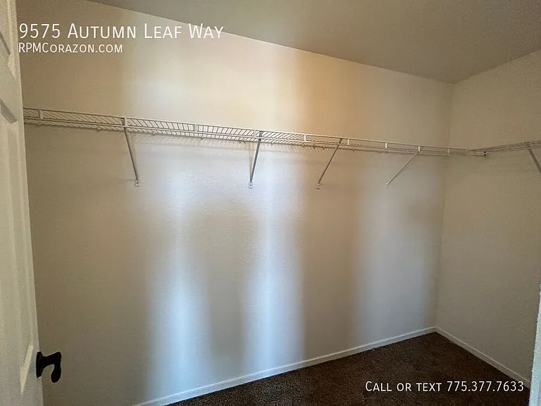 9575 Autumn Leaf Way — Photo 17