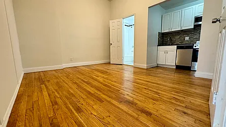 Rented by HOLTON REAL ESTATE INC.