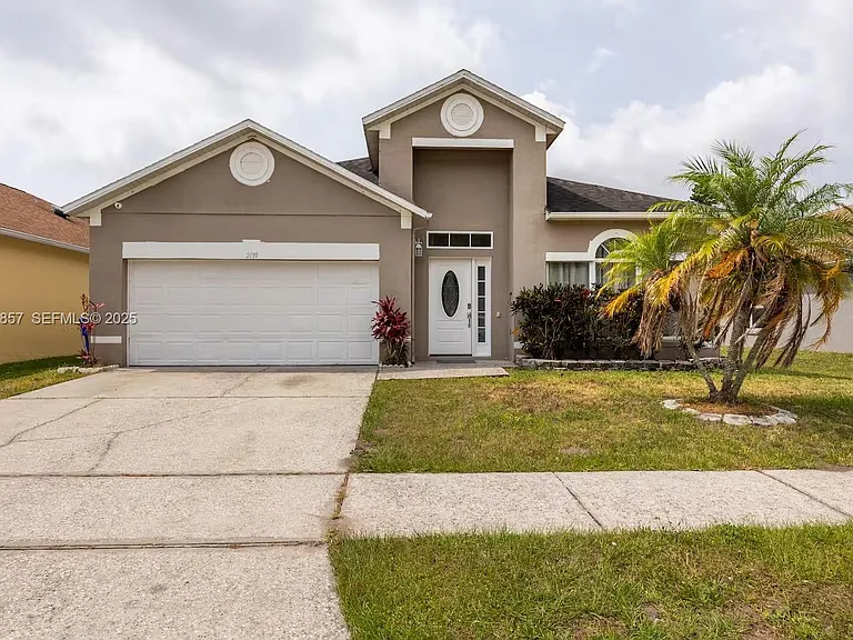 2139 Mallard Creek Cir — Photo 1
