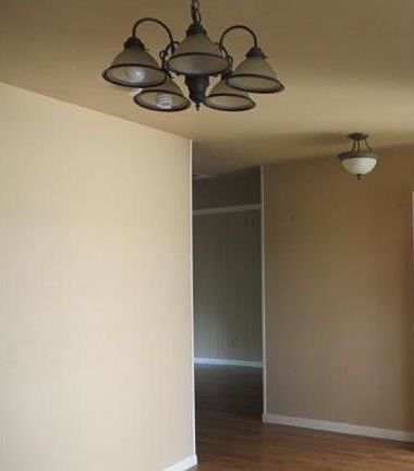 3rd image of 9415 Frostwood St