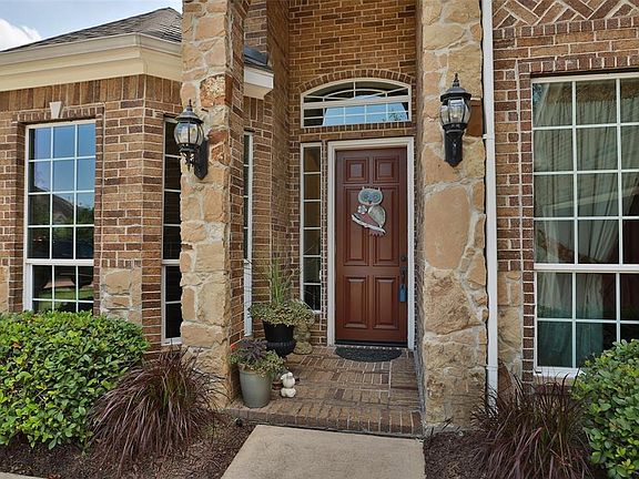 2nd image of 25714 Canyon Crossing Dr