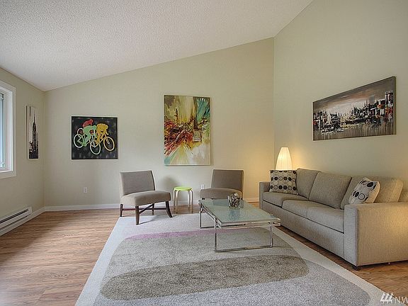 3rd image of 12538 NE 156th St